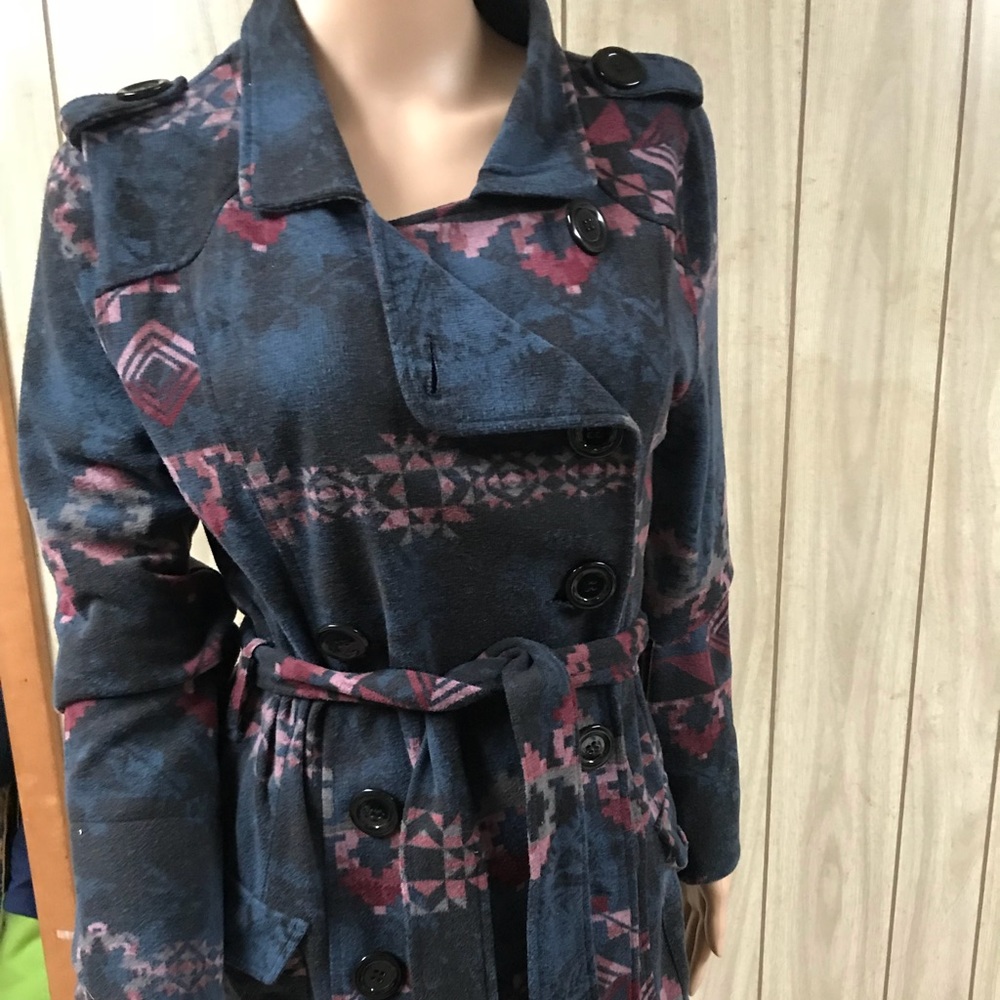 Jacket - Picture 2 of 6